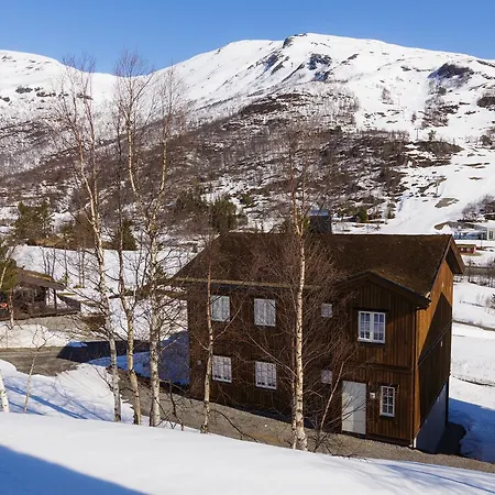 Stranda Alpegrend Apartment